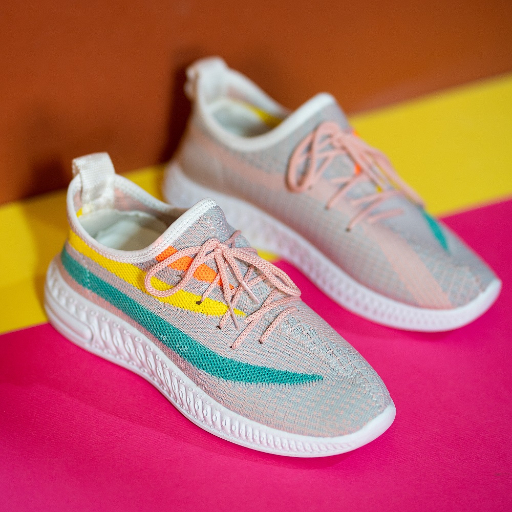 کفش زنانه yezi سفید